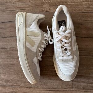 Veja V-10 Cream and White Casual Sneakers